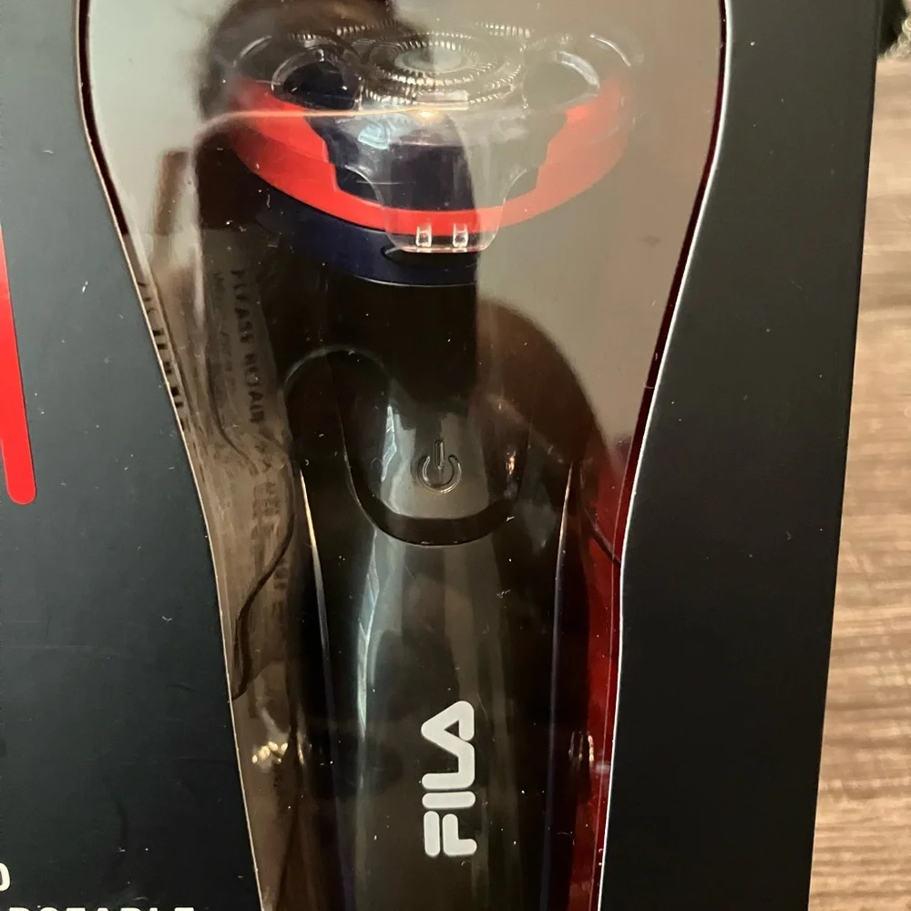 NEW!!! Mens Shaver by FILA